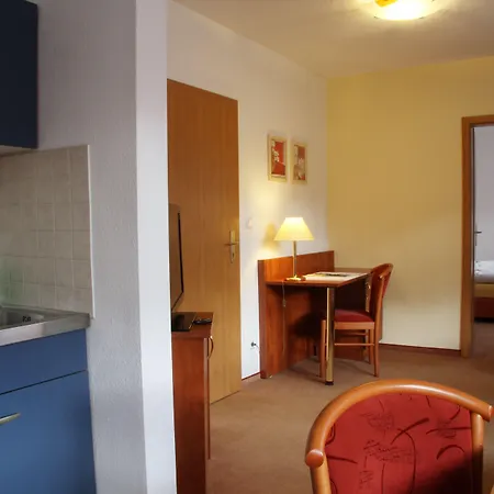 Zum Buergergarten Отель