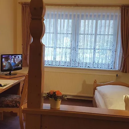 Zum Buergergarten Hotel 3*