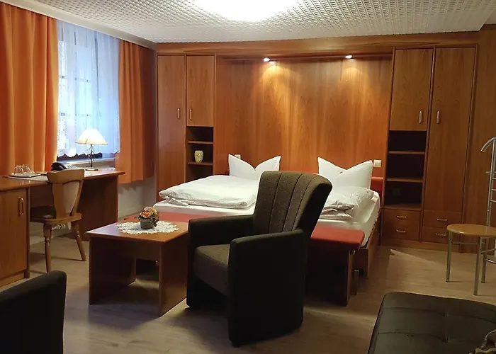 Zum Buergergarten Hotell